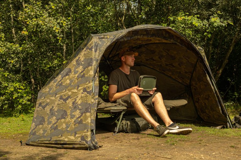 Solar Tackle Undercover Shelter